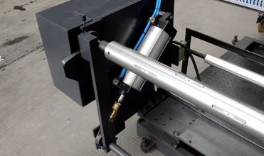 Impresora flexográfica modificada para requisitos particulares del tamaño con el sistema de control magnético de la tensión